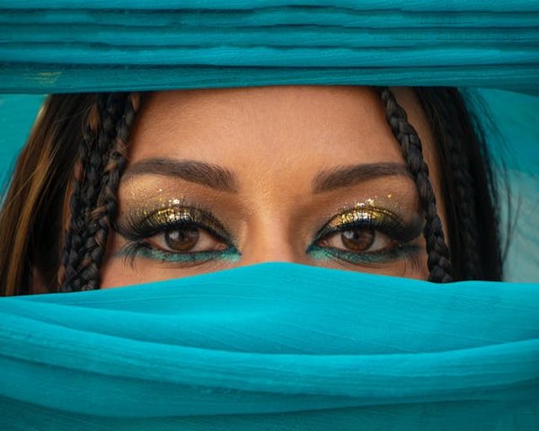 Quelles sont les meilleures techniques pour un maquillage des yeux pour les yeux en amande ?