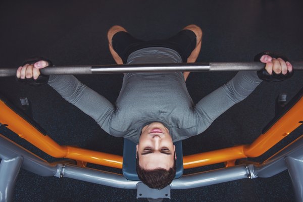 Le style décontracté des pilou pilou homme à adopter